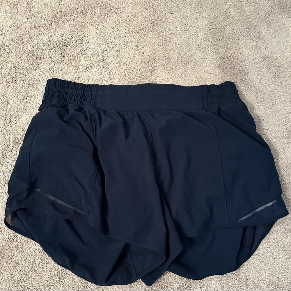 Lululemon Hotty Hot 4 inch Shorts